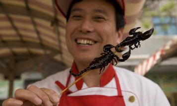 Deep-fried-scorpion-snack-001